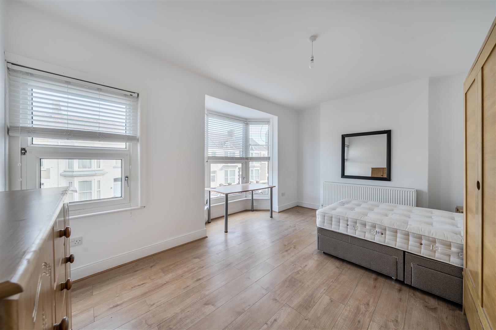 Glanbrydan Avenue, Uplands, Swansea, SA2 0HR